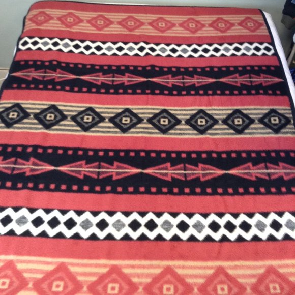 Vintage Biederlack of America Southwest Aztec Style Reversible Acrylic Blanket - Picture 7 of 15